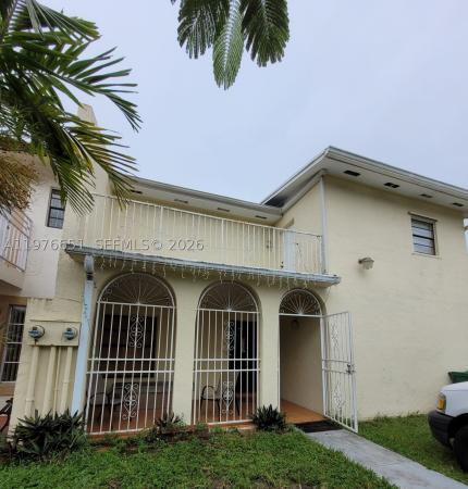 Westbrooke Twin Homes, 10932 SW 25th St #I, University Park, Florida 33165, image 2