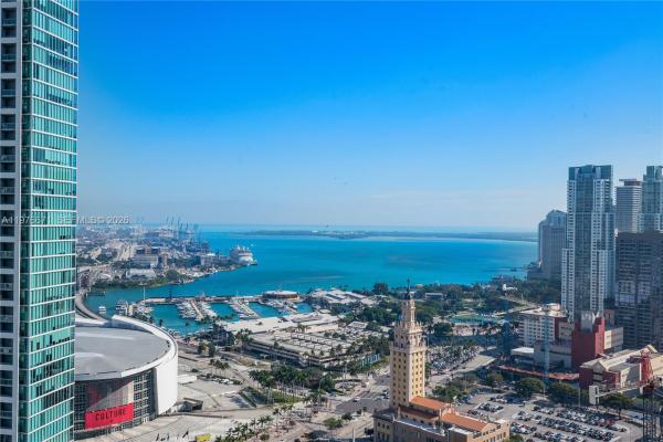 Paramount Miami Worldcenter, 851 NE 1st Ave #3203, Miami, Florida 33132, image 1