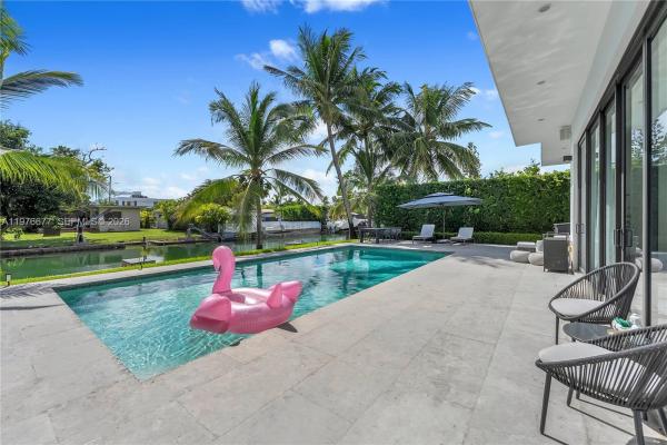 Biscayne Point, 1540 Cleveland Rd, Miami Beach, Florida 33141, image 1