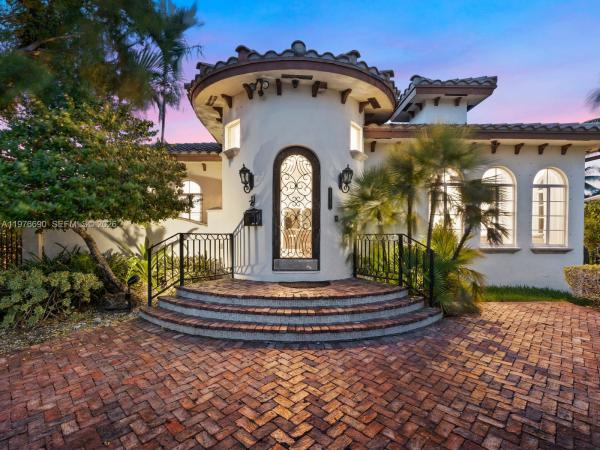 Hollywood Lakes, 1223 Jackson St, Hollywood, Florida 33019, image 1