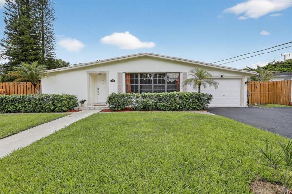 Plantation Gardens, 5260 Redwood Ct, Plantation, Florida 33317, image 1