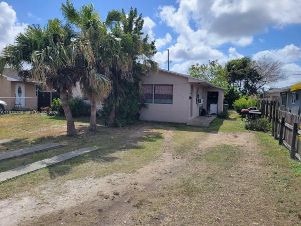 McClure Manors, 1120 NW 11th St, Homestead, Florida 33030, image 2