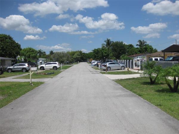 Friedland Manor, 655 SW 4th Ter, Florida City, Florida 33034, image 3