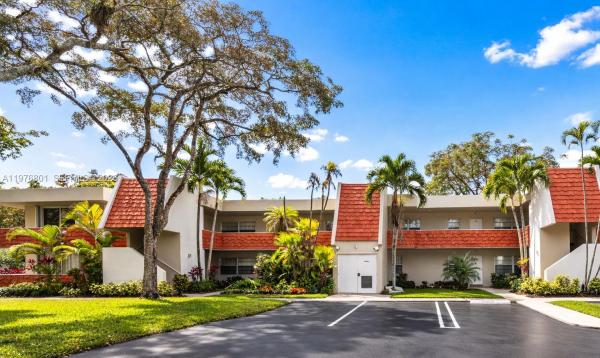 Palm-Aire Country Club 9, 823 Cypress Blvd #204, Pompano Beach, Florida 33069, image 1