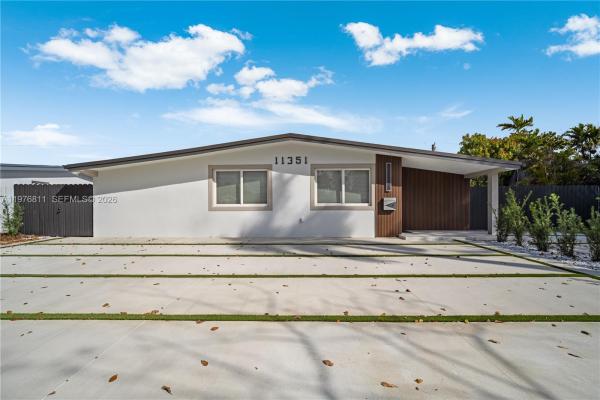 Westwood Lakes Residential, 11351 SW 52nd Ter, Westwood Lakes, Florida 33165, image 1