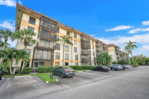 Inverwood Of Inverrary, 5570 NW 44th St #204A, Lauderhill, Florida 33319, image 1