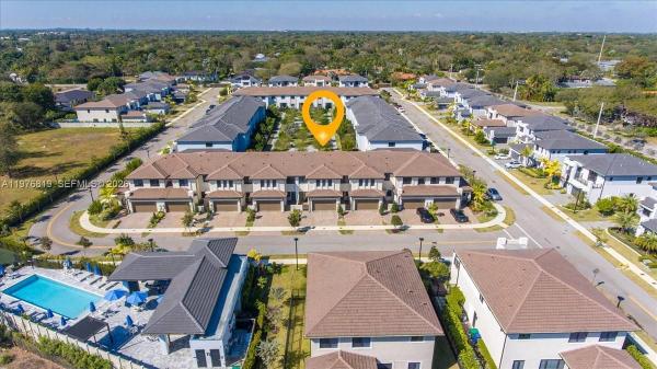 Centris, 12060 SW 82nd Pl, Kendall, Florida 33156, image 3