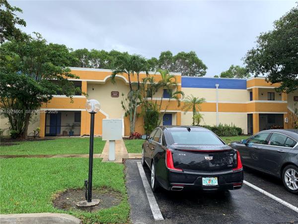 Racquet Club At Bonaventure, 183 Lakeview Dr #203, Weston, Florida 33326, image 1