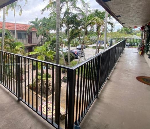 Windsor Court, 3050 NE 5th Ter #8, Wilton Manors, Florida 33334, image 1