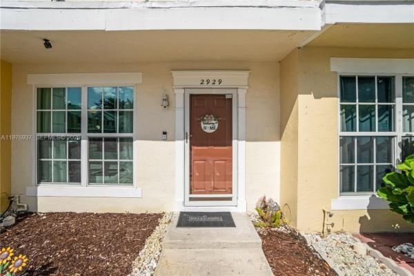 Crown Colony, 2929 Dorchester Ln, Cooper City, Florida 33026, image 2