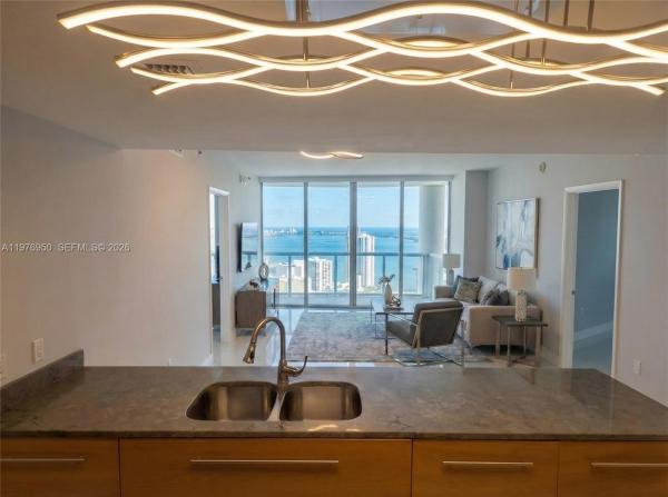 Icon Brickell Tower 1, 475 Brickell Ave #3407, Miami, Florida 33131, image 1