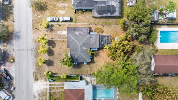 Biscayne Gardens, 1055 NW 143rd St, Golden Glades, Florida 33168, image 1