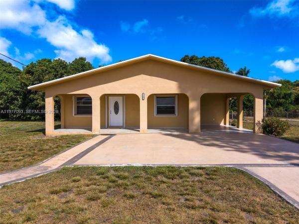 15401 SW 212th St, Unincorporated Dade County, Florida 33187, image 1