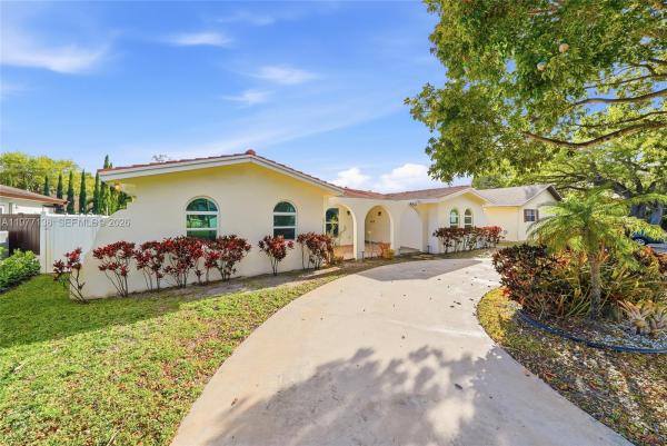 Highland Lakes Estates, 1880 NE 206th Ter, Ojus, Florida 33179, image 2