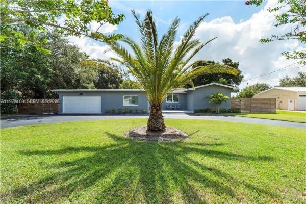 224 E Acre Dr, Plantation, Florida 33317, image 1