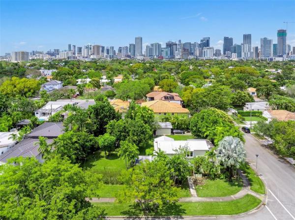 Brickell Estates, 701 SW 27th Rd, Miami, Florida 33129, image 2