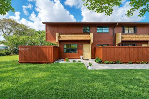 6639 SW 116th Pl #A-1, Unincorporated Dade County, Florida 33173, image 1