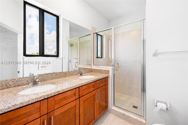Tropical Breeze Townhouses, 13324 SW 250th St, Princeton, Florida 33032, image 3