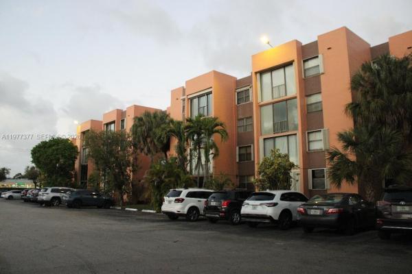 9410 W Flagler St #413, Unincorporated Dade County, Florida 33174, image 1