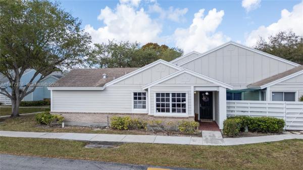 Village Homes At Country Walk, 13753 SW 149th Cir Ln #3-44, Country Walk, Florida 33186, image 2