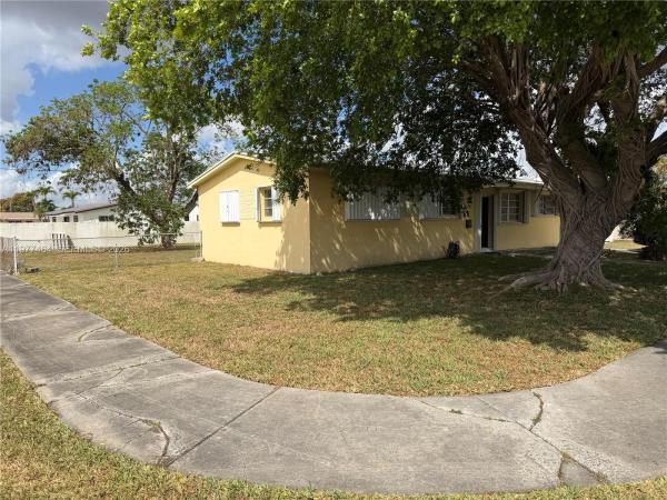 3540 SW 105th Ave, Unincorporated Dade County, Florida 33165, image 1