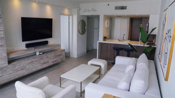 Brickell Key Two, 540 Brickell Key Dr #1711, Miami, Florida 33131, image 2