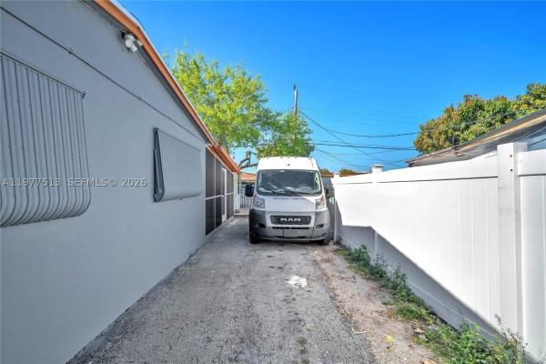 Heritage Homes, 7151 Taft St, Hollywood, Florida 33024, image 3