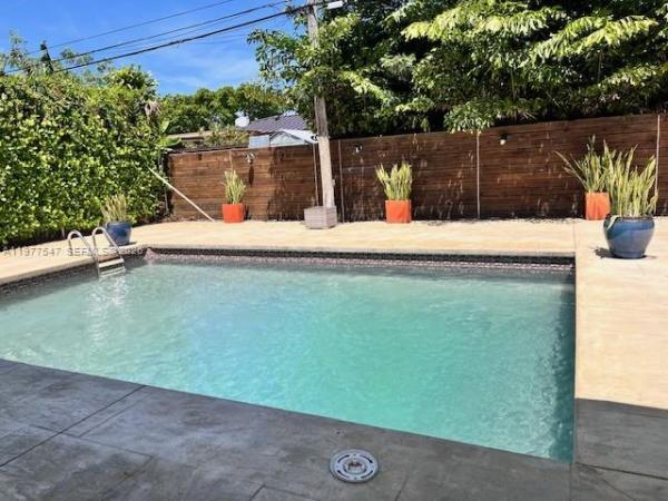 3911 SW 61st Ave, Unincorporated Dade County, Florida 33155, image 1