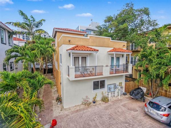 2945 Coconut Ave, Miami, Florida 33133, image 1