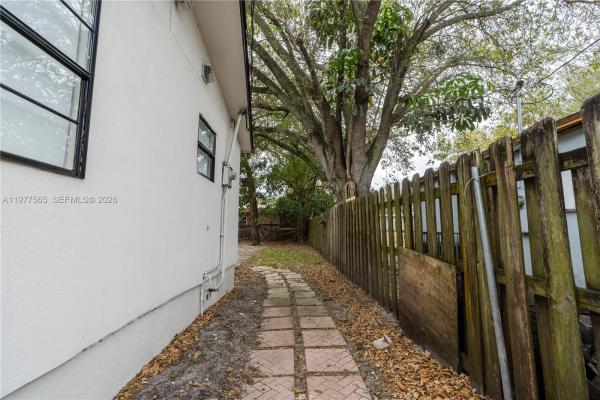 Eleanor Park, 2250 NW 154th St, Miami Gardens, Florida 33054, image 3