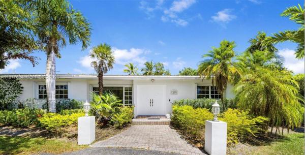 Chapman Field Heights, 7255 SW 125th St, Pinecrest, Florida 33156, image 1