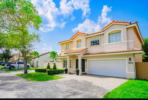 8826 NW 189th Ter, Hialeah, Florida 33018, image 1