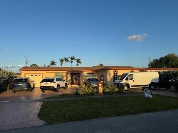 Manor Gardens, 1325 W 4th Ln, Hialeah, Florida 33010, image 1