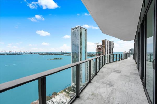 Icon Bay, 460 NE 28th St #4104, Miami, Florida 33137, image 1