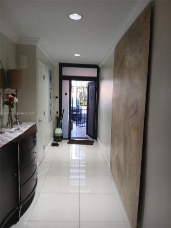 Lake Sandra, 8436 Dundee Ter, Miami Lakes, Florida 33016, image 3