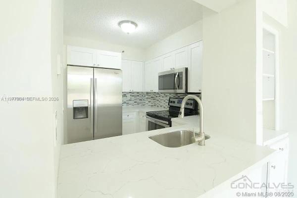 RioPlaza, 546 SW 1st St #404, Miami, Florida 33130, image 1