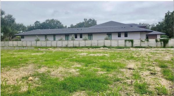 7775 SW 122nd Ave, Unincorporated Dade County, Florida 33183, image 1