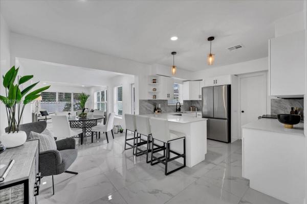 Almar Estates, 20 NE 29th St, Wilton Manors, Florida 33334, image 3