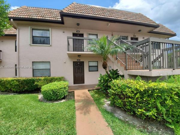 10456 NW 10th St #105, Pembroke Pines, Florida 33026, image 1