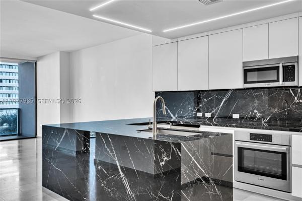 Rise Brickell City Centre, 88 SW 7th St #806, Miami, Florida 33130, image 1