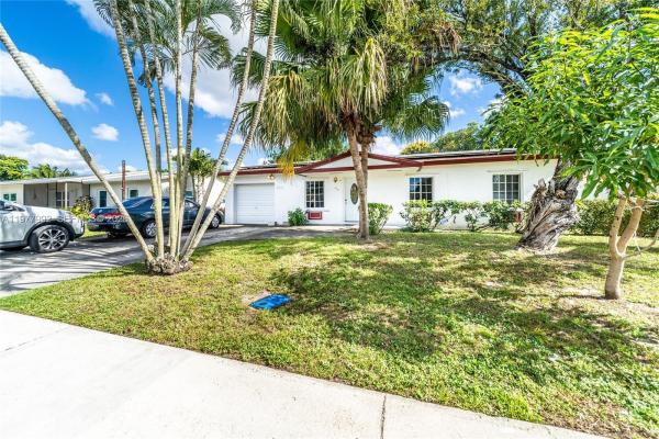 North Lauderdale Village, 419 SW 80th Ave, North Lauderdale, Florida 33068, image 2
