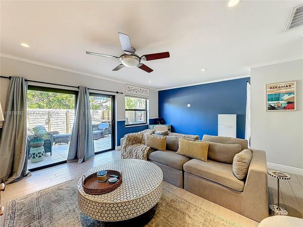 Wilton Pines Townhomes, 2128 NE 9th Ave #2128, Wilton Manors, Florida 33305, image 1