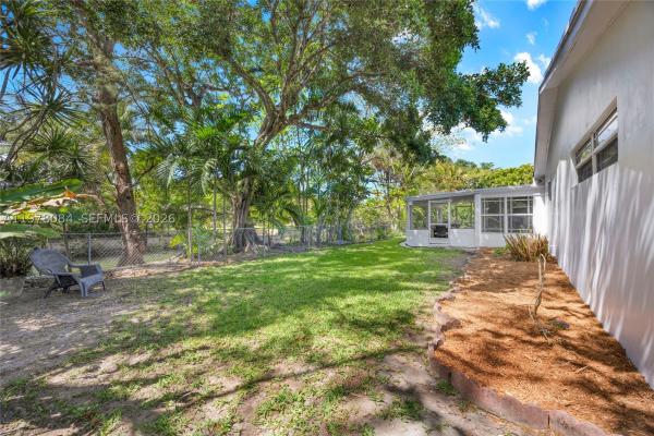 Merion Park Manor, 6904 SW 65th Ave, South Miami, Florida 33143, image 1