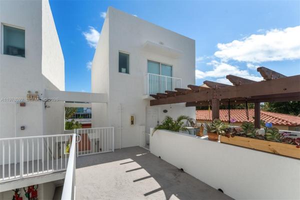 Las Brisas Of Miami Beach, 630 85th St #205, Miami Beach, Florida 33141, image 1