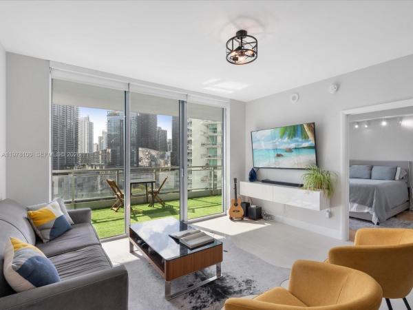 The Ivy At Riverfront, 90 SW 3rd St #2015, Miami, Florida 33130, image 1