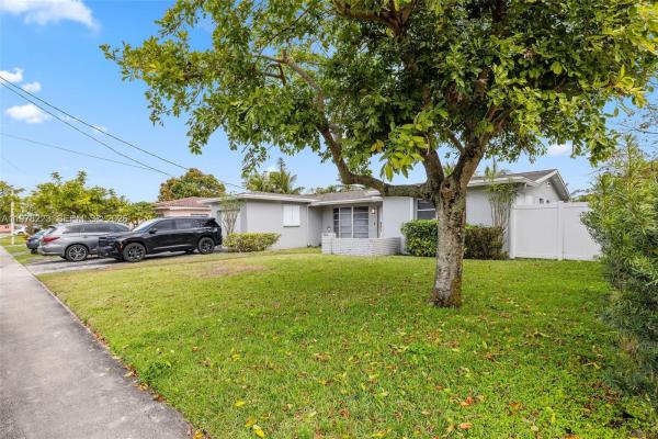 Flair, 2210 NW 47th Ave, Lauderhill, Florida 33313, image 2