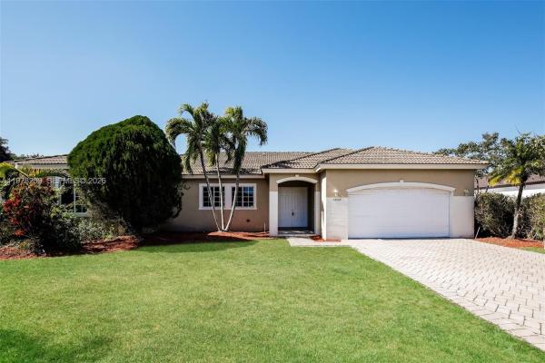 18686 SW 132nd Ave, Unincorporated Dade County, Florida 33177, image 1