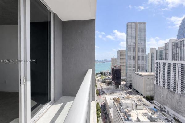 Centro, 151 SE 1st St #3007, Miami, Florida 33131, image 1