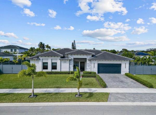 13351 SW 190th St, Unincorporated Dade County, Florida 33177, image 1