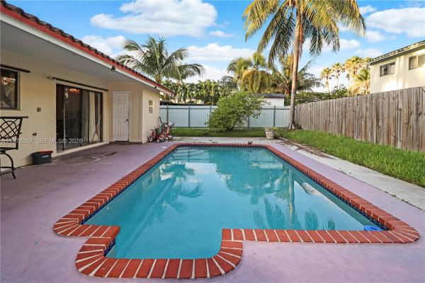 Peacock Place, 15255 SW 99th Ct, Palmetto Estates, Florida 33157, image 3